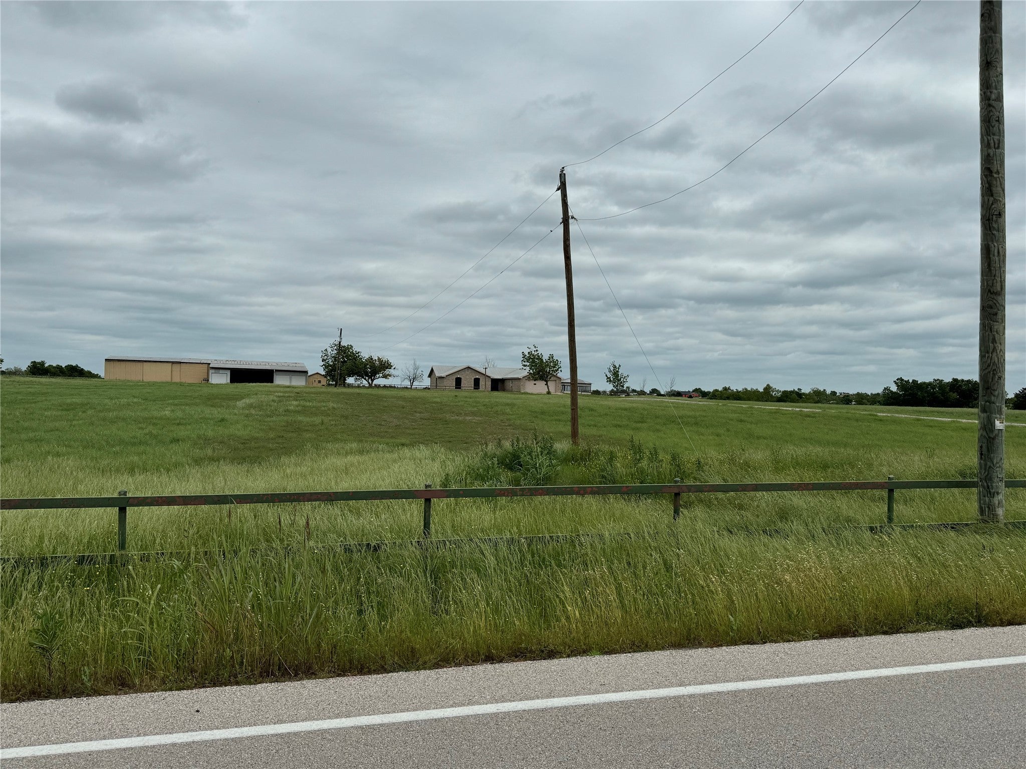 Photo of Listing #1221543