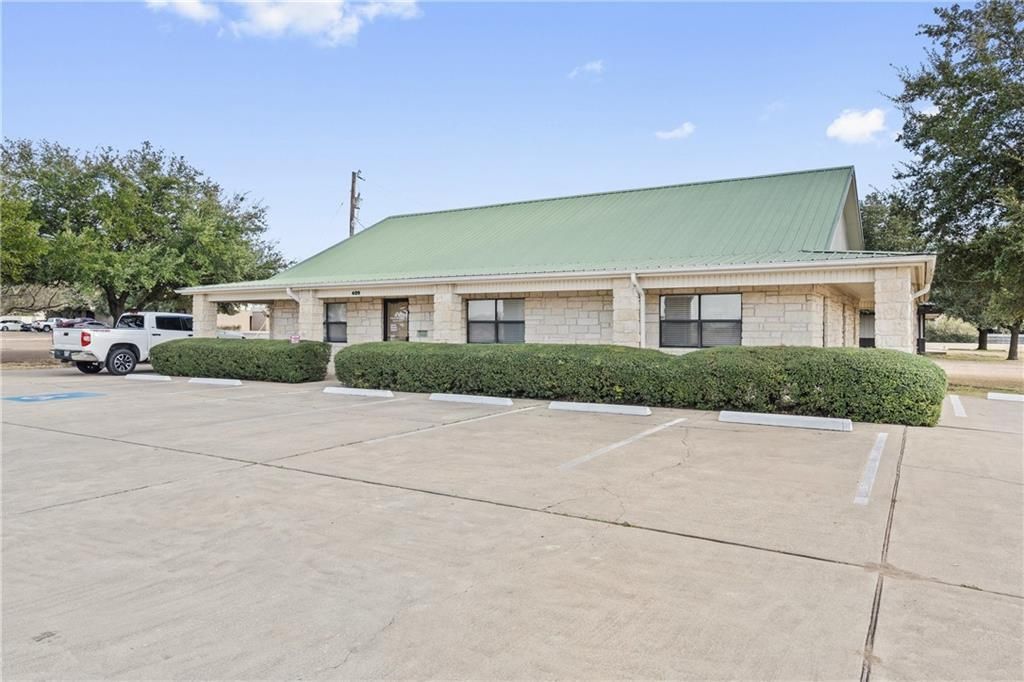 409 Mallard Lane, Taylor