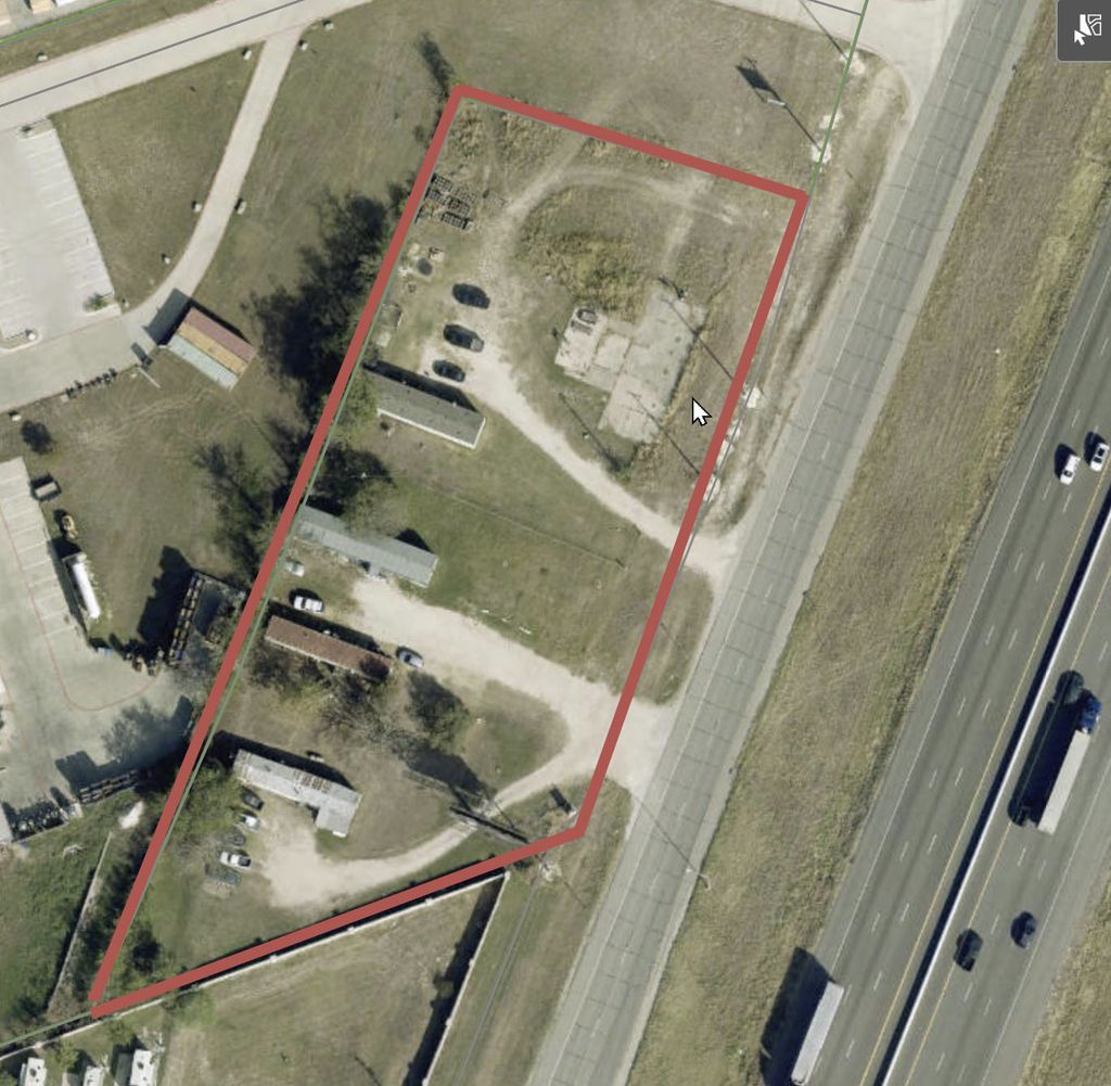 13615 N Interstate 35 Highway, Jarrell