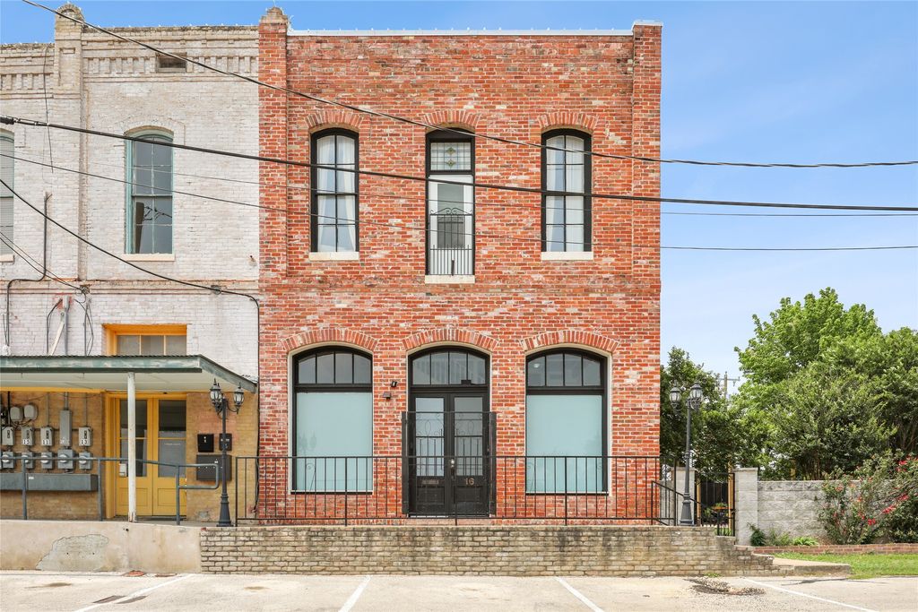 4 Depot Street, Elgin