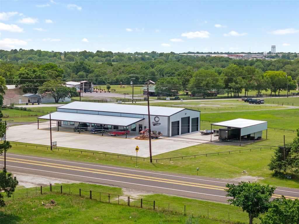 1229 36 Highway N, Caldwell