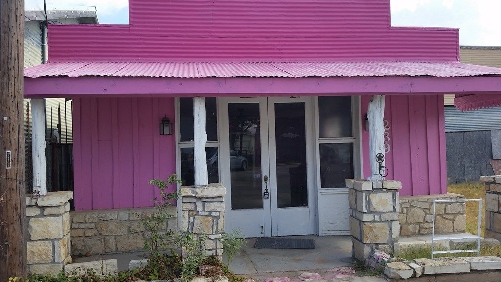 239 E Vaughn Street, Bertram
