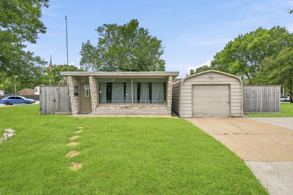 4123 5th Street, Brookshire