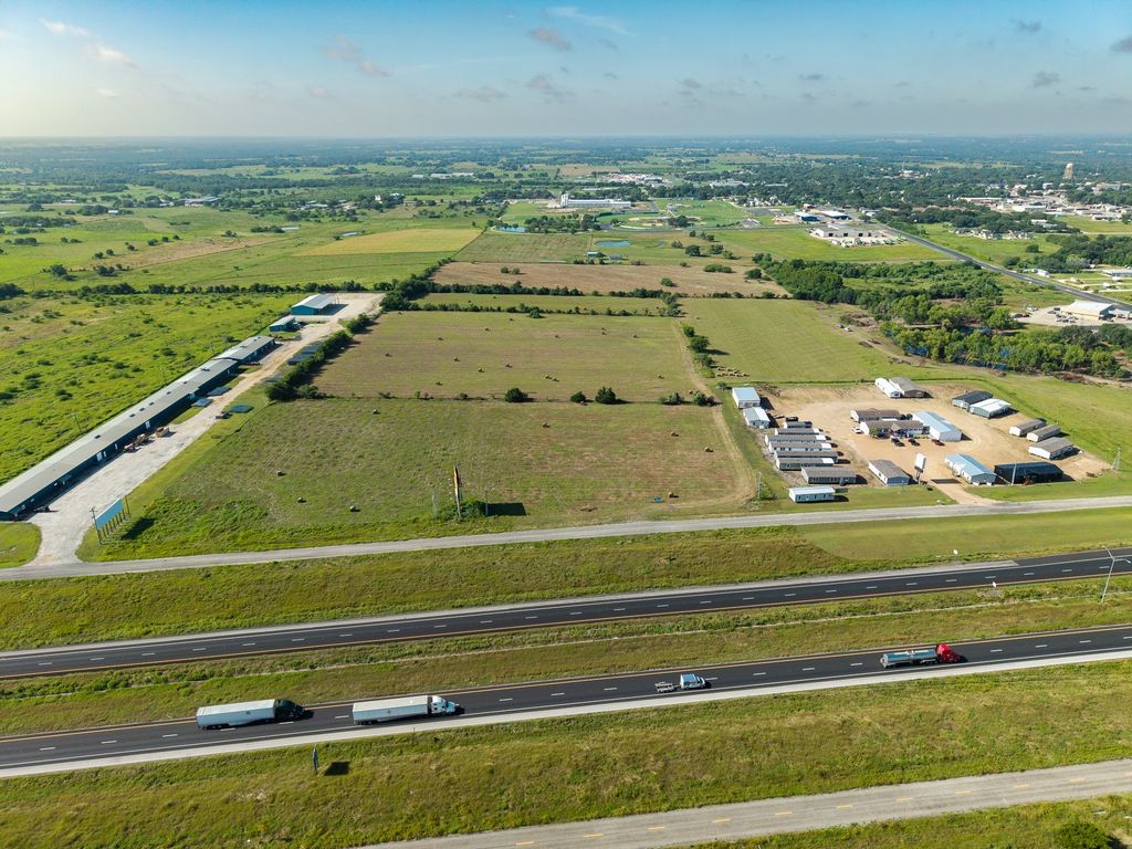 801 Huser Boulevard, Schulenburg