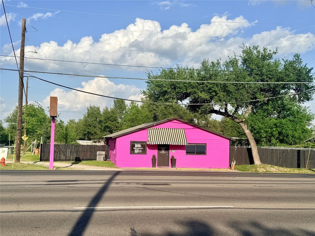1406 N Bell Boulevard, Cedar Park