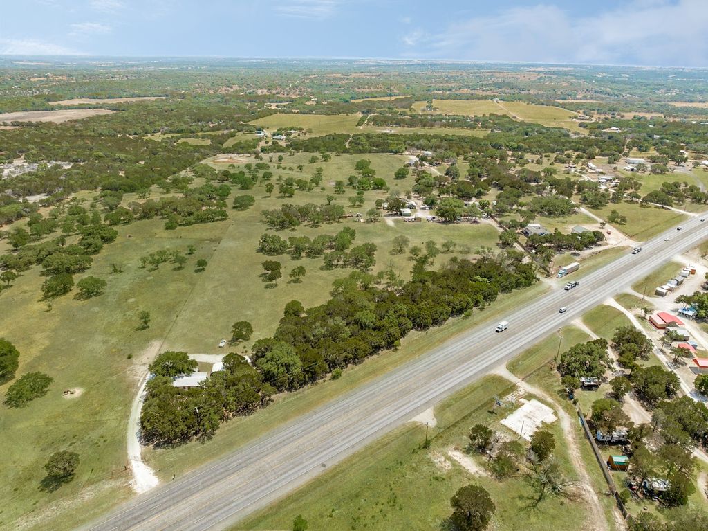 8270 E Us Highway 190, Lampasas