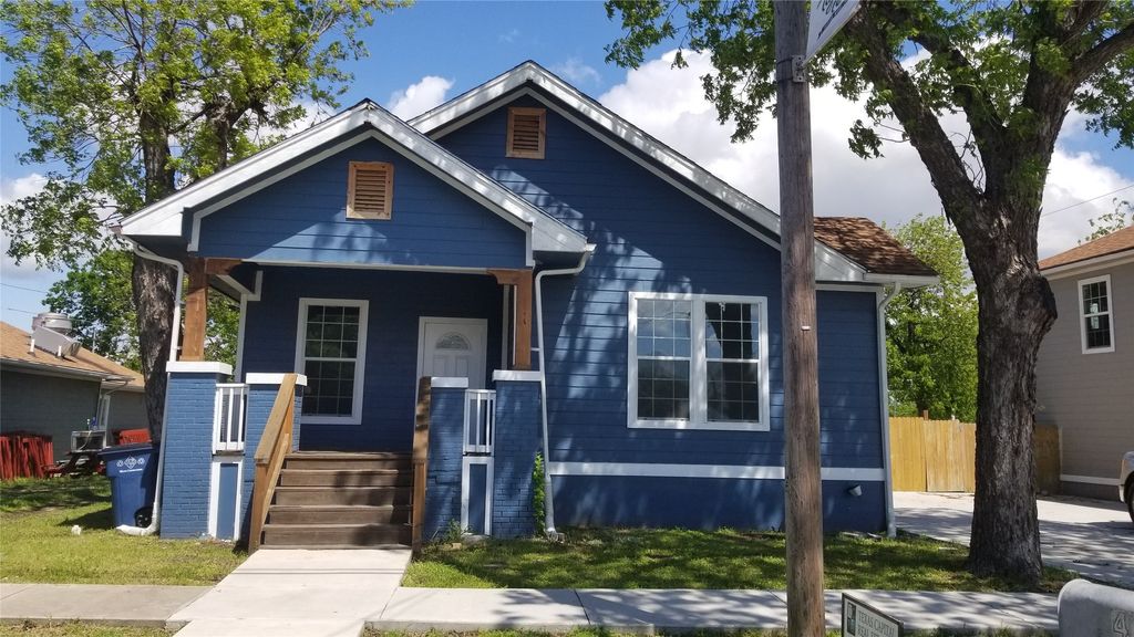 407 S Main Street, Taylor