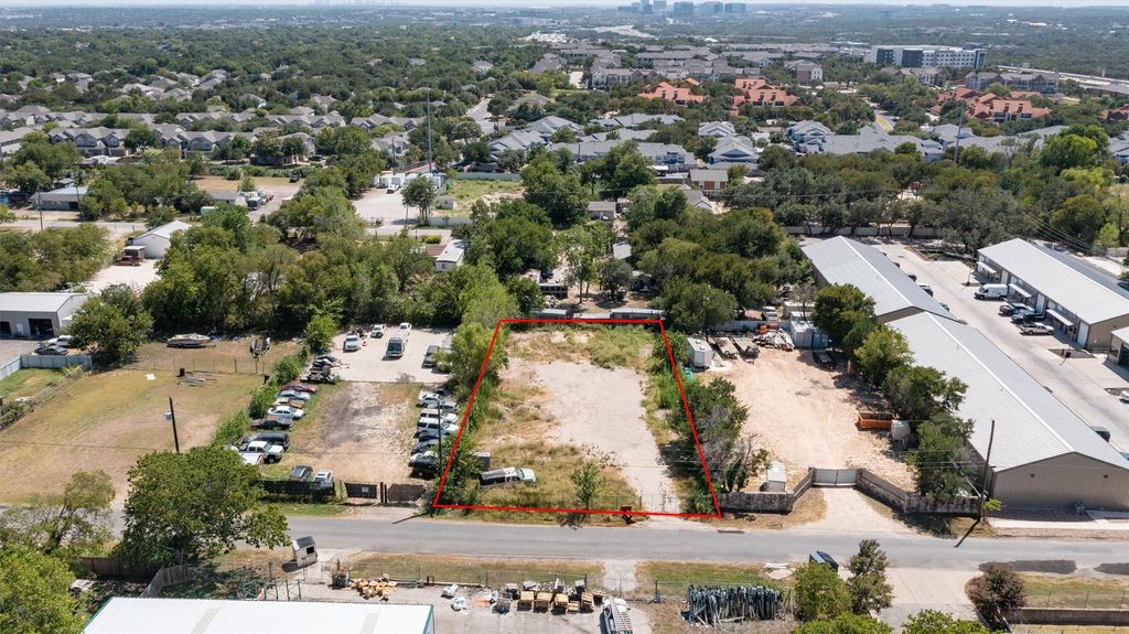 2701 Daisy Drive, Austin