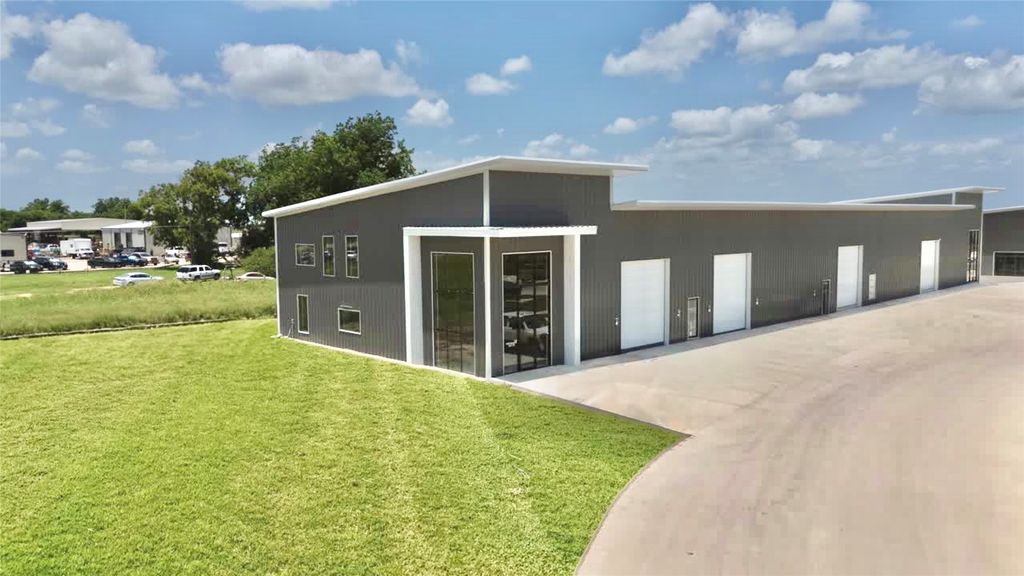 181 Ninety Four Lane, Taylor