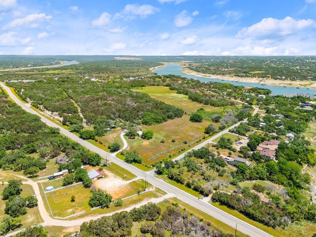 MLS #8008871 for Sale at 525 Pace Bend Rd N, on Lake Travis in the city of Spicewood, 78669