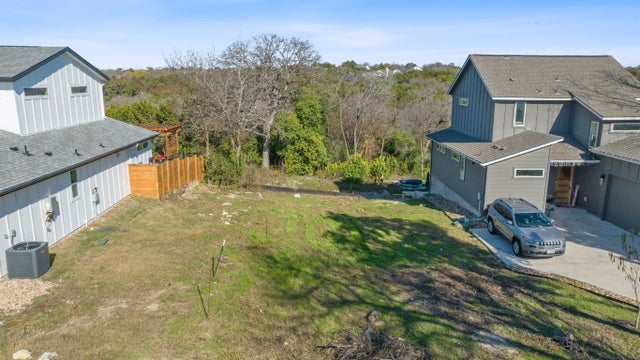 1316 E Applegate Drive, Austin