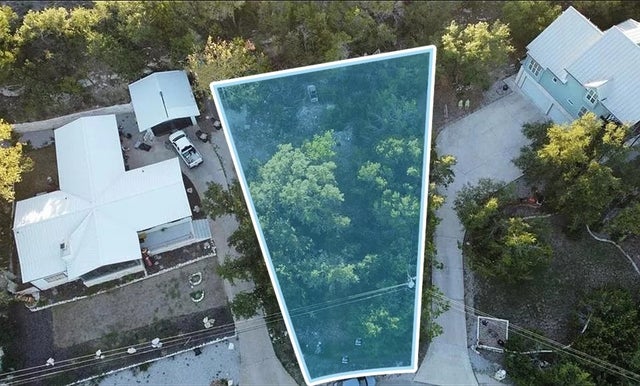 618 Galston Drive, Spicewood