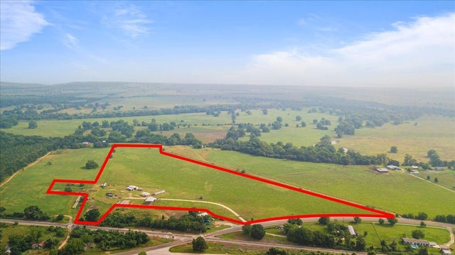 1436 Fm 2571, Smithville