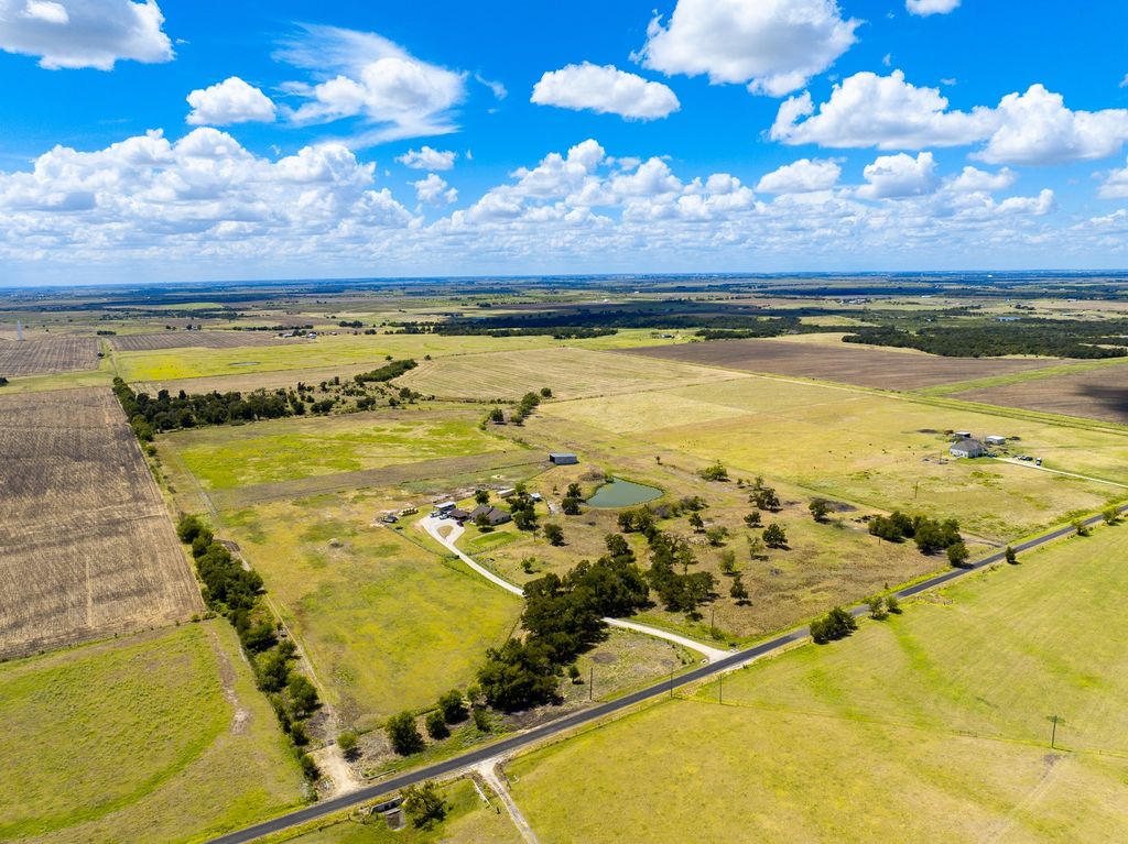 Tract 2 Cr 470 Center, Coupland