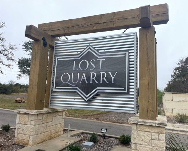 216 Shelf Rock Road, Georgetown