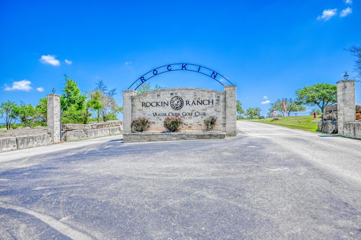 Photo of Listing #4464802