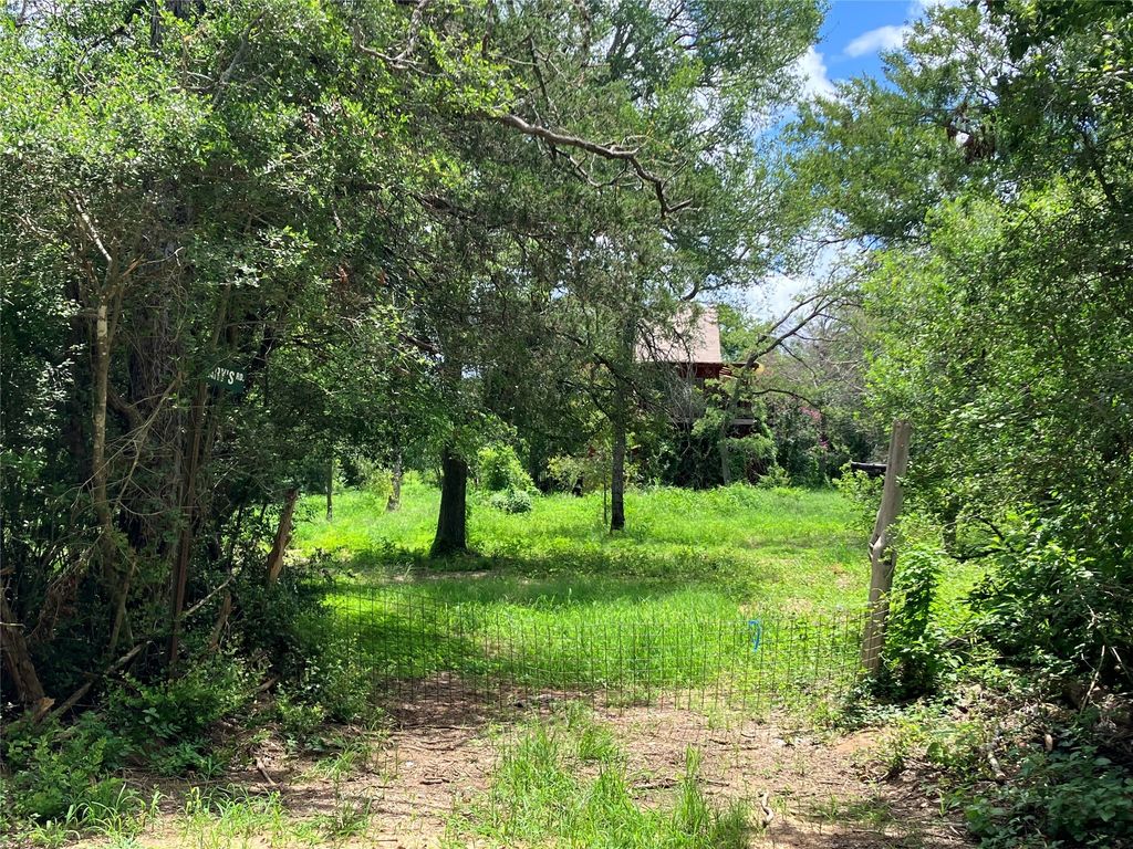 693 Saint Mary's Road, Rosanky