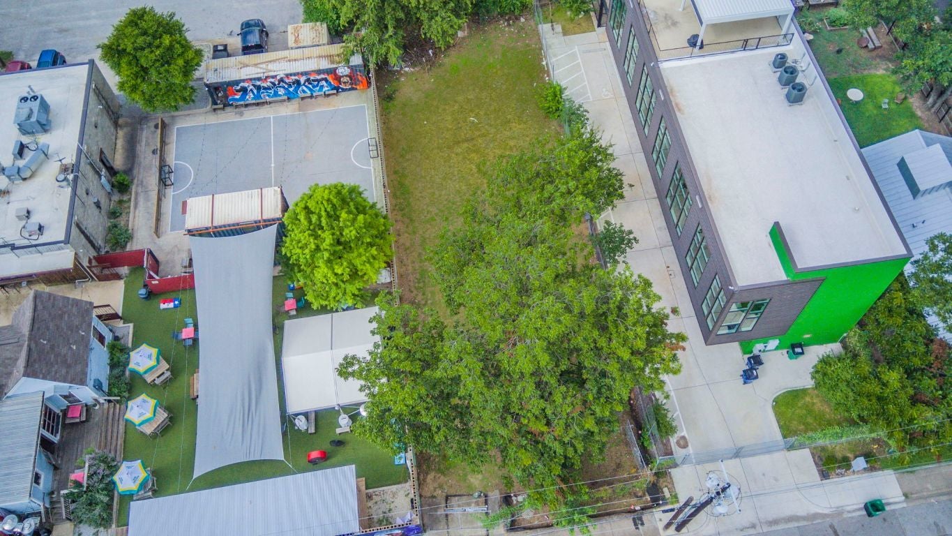 Photo of Listing #2609422