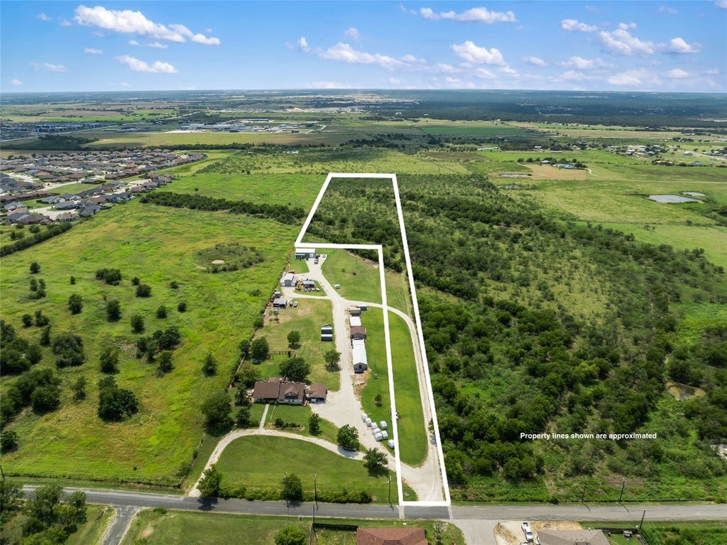 925 N 1st Street, Jarrell