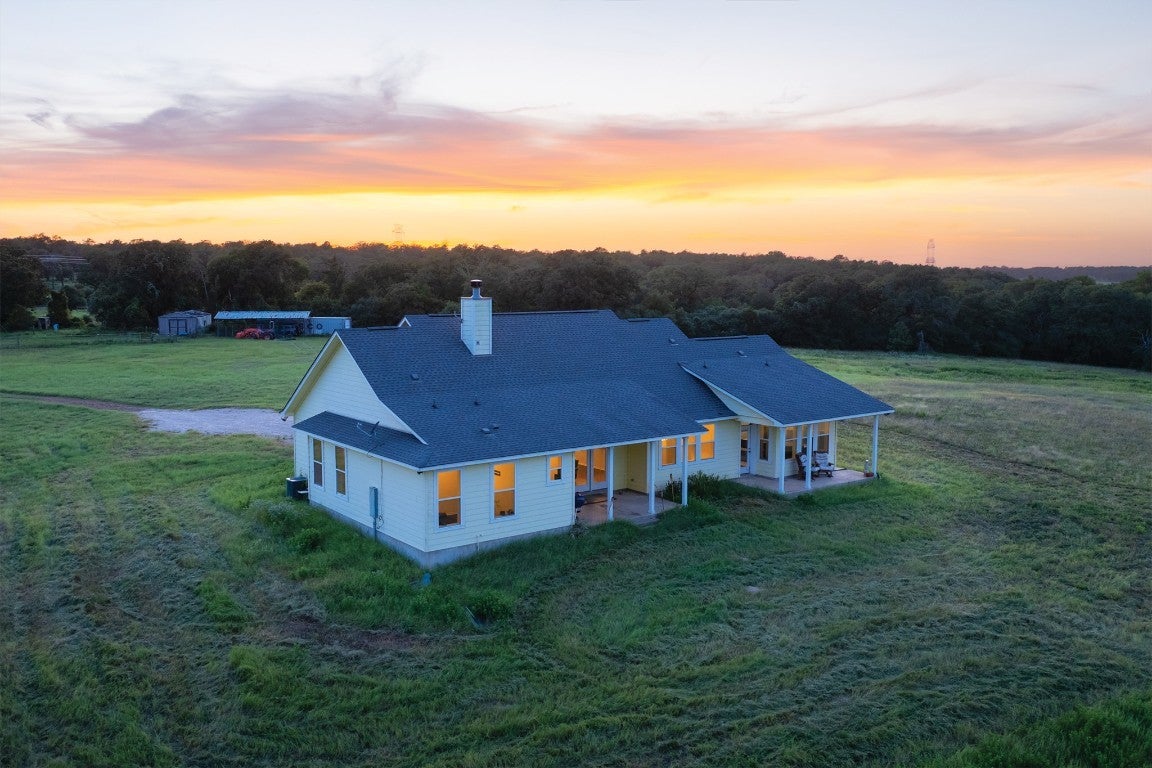 Photo of Listing #3310097