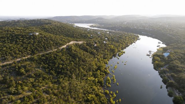 MLS #5409118 for Sale at Tbd Johnson Rd, on Lake Travis in the city of Jonestown, 78641