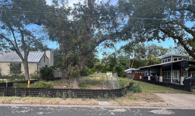 5607 Woodview Avenue, Austin