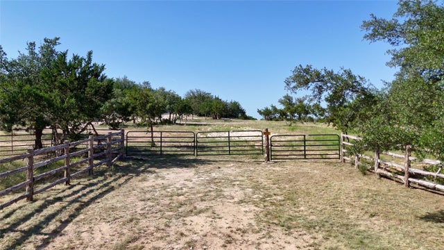 8364 W Fitzhugh Road, Dripping Springs