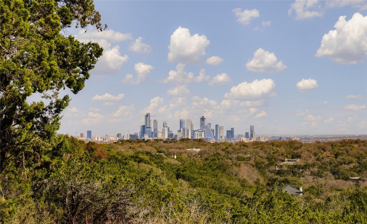 Photo of Listing #3025199