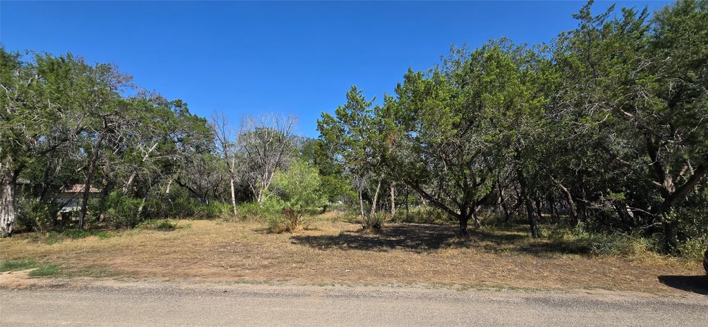 625 Dogwood Lane, Cottonwood Shores
