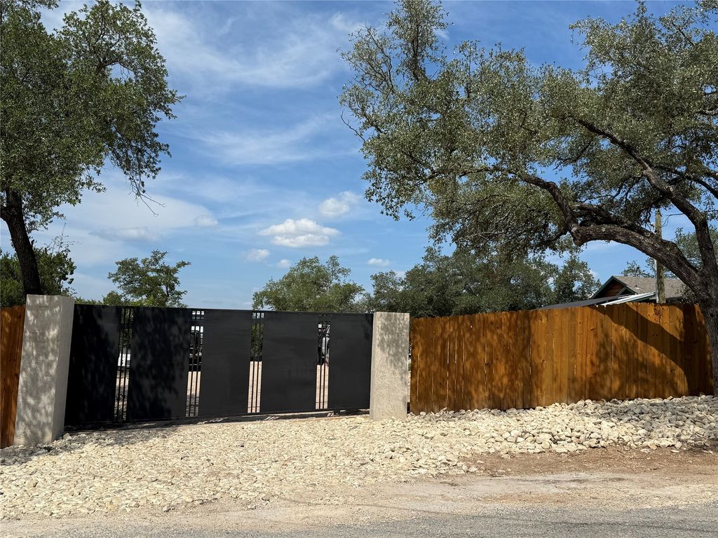 10300 Little Creek Circle, Dripping Springs