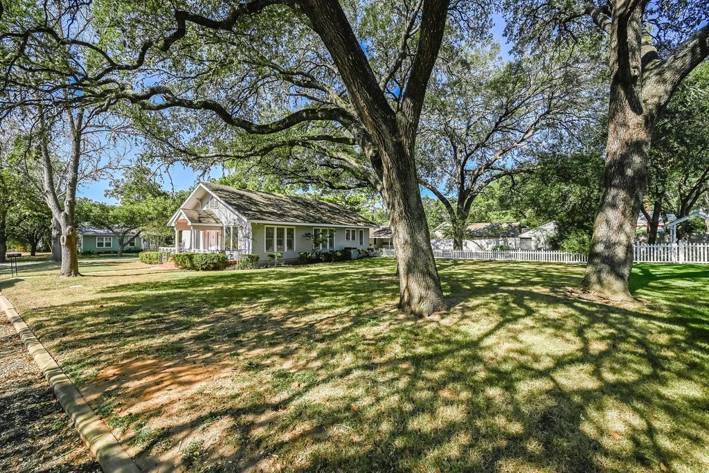 803 Hudgins Street, Smithville
