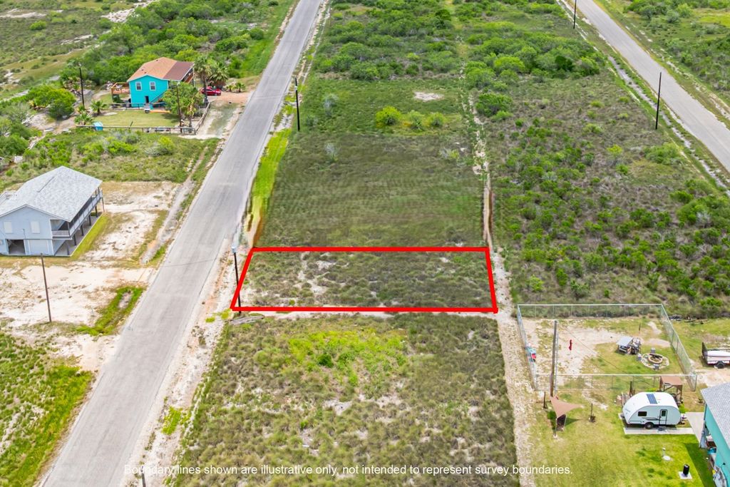 511 Water Oak Lane, Rockport