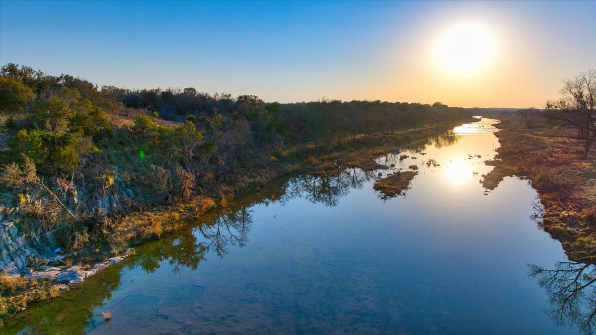 Photo of Listing #2292082