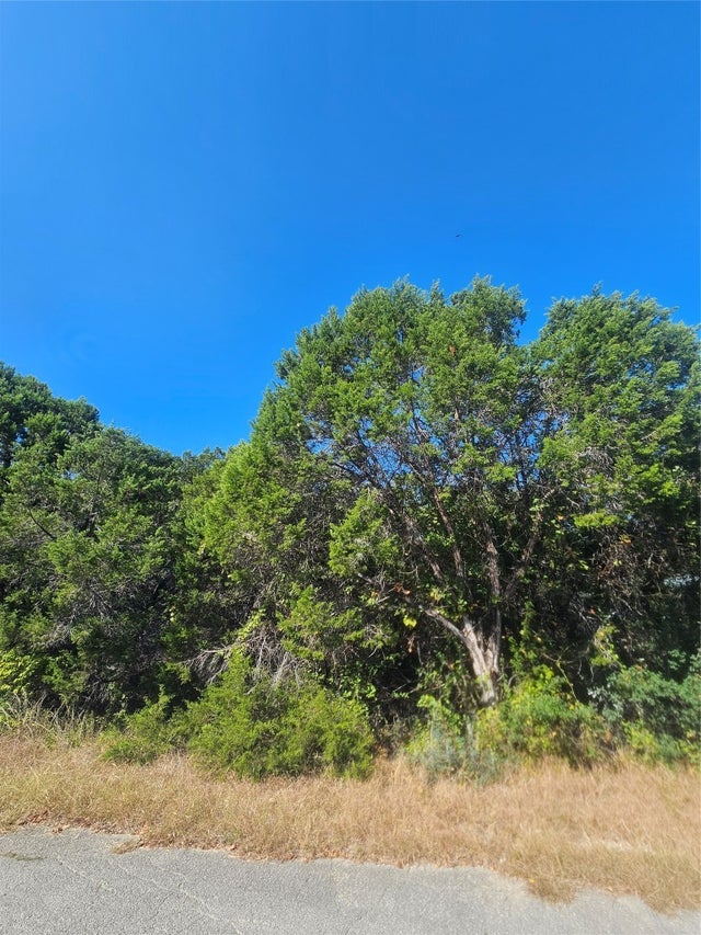 7406 White Oak Drive, Lago Vista