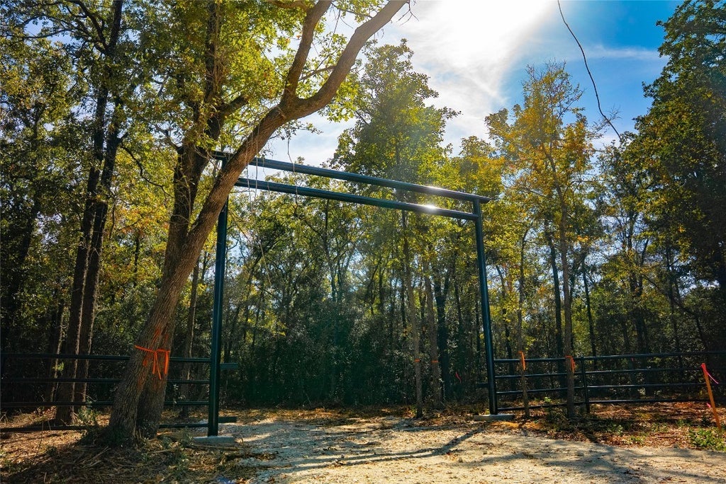 5123 N State Hwy, Hearne