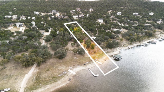 11104 Beach Road, Leander