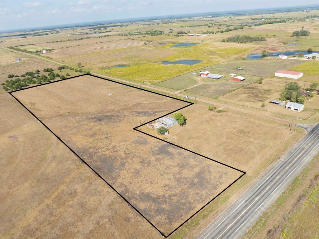 225 Knape Road, La Grange