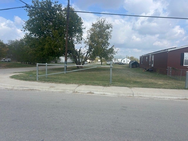 Photo of Listing #3915687