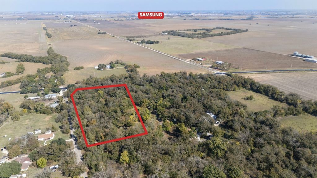 75 County Road 129, Taylor