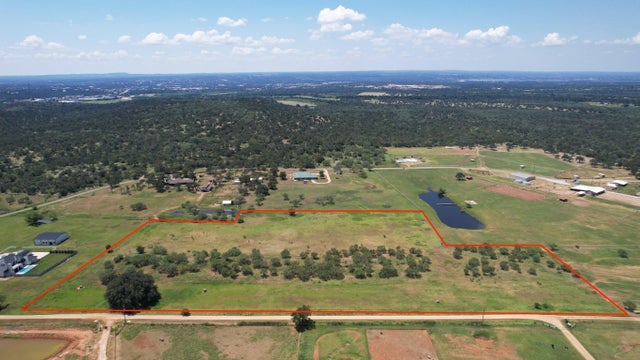 255 Skyline Drive, Marble Falls