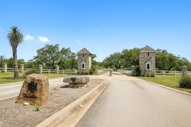 831 Hidden Creek Drive, Dripping Springs