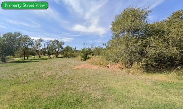 N Choctaw Street, Shamrock