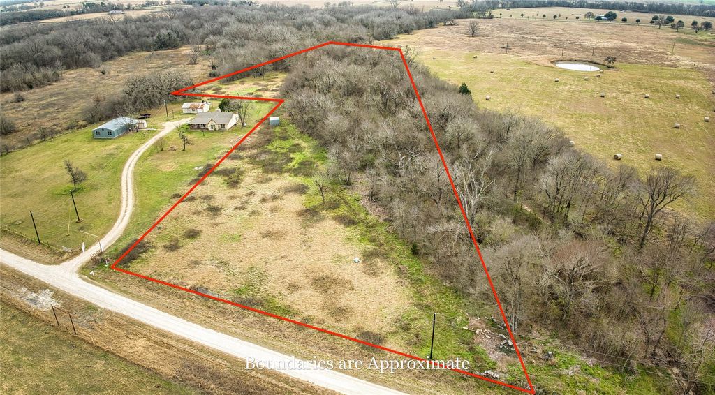 350 County Road 319, Rosebud