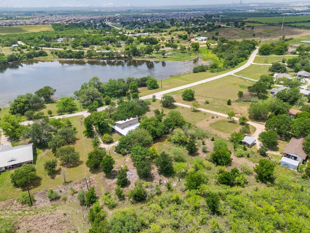 907 Horace Howard Drive, San Marcos