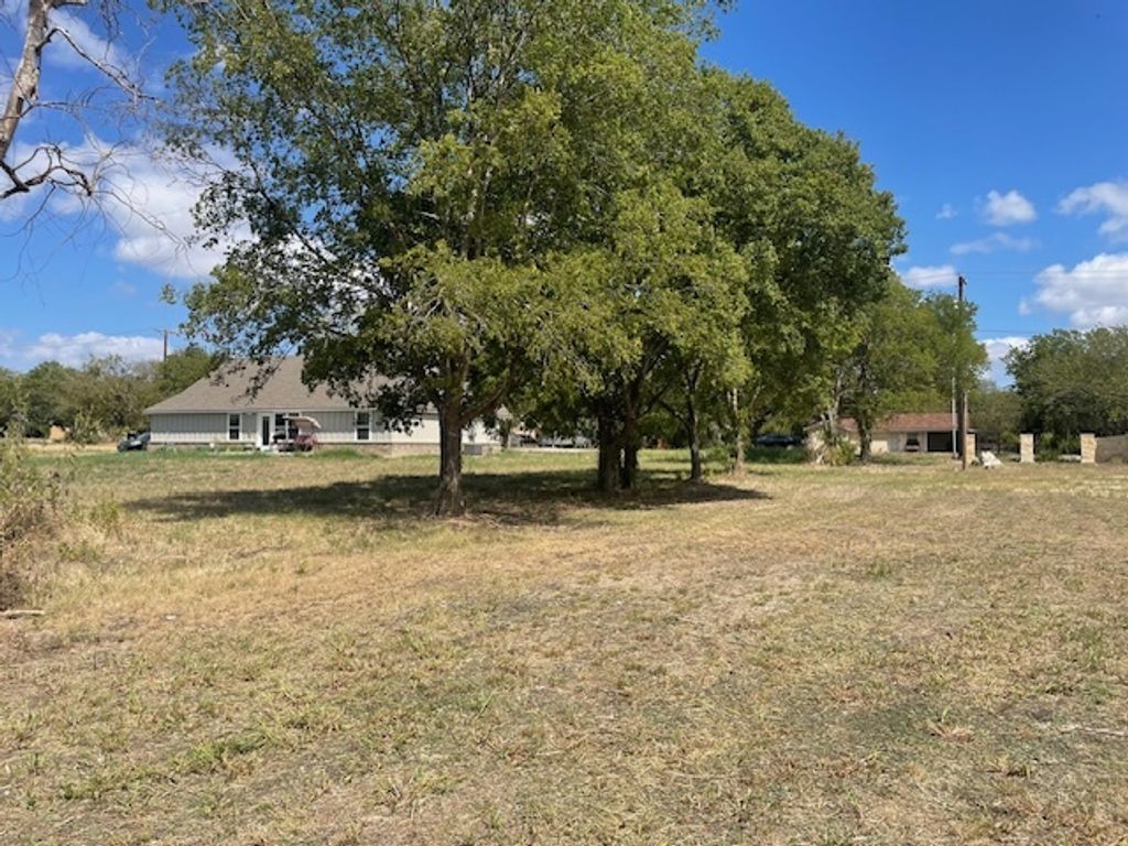 703 4th Street, Bruceville Eddy