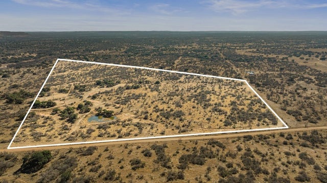 6304 County Road 110 Road, Llano