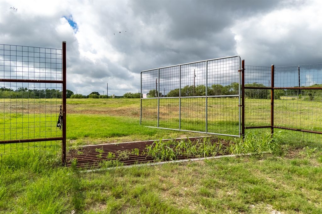 5485 County Road 249 Way, Gonzales