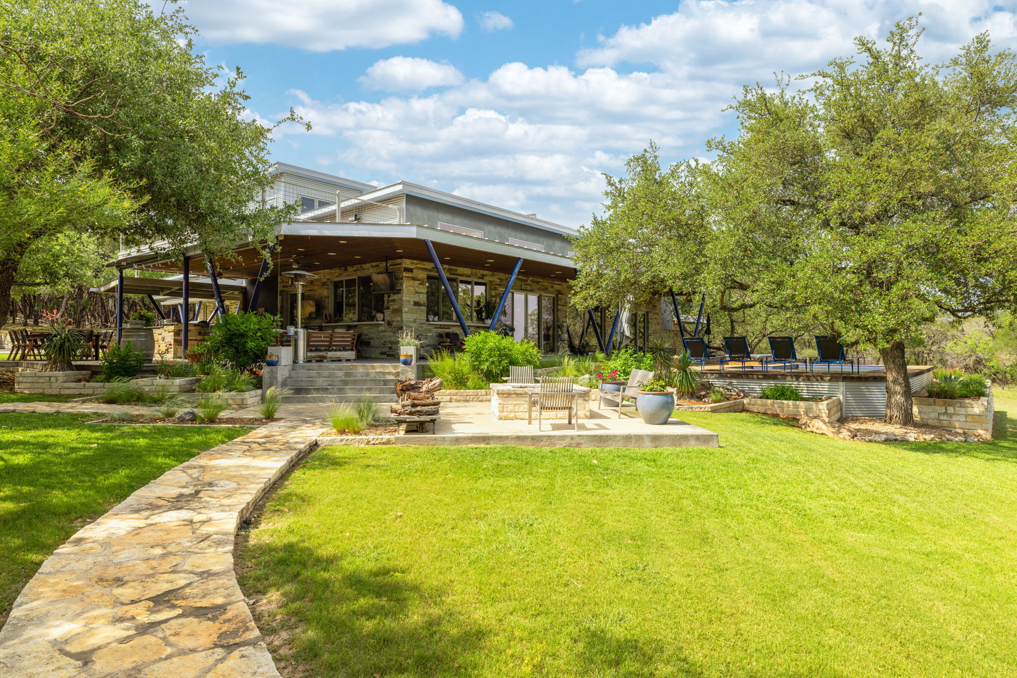 Photo of Listing #8980820