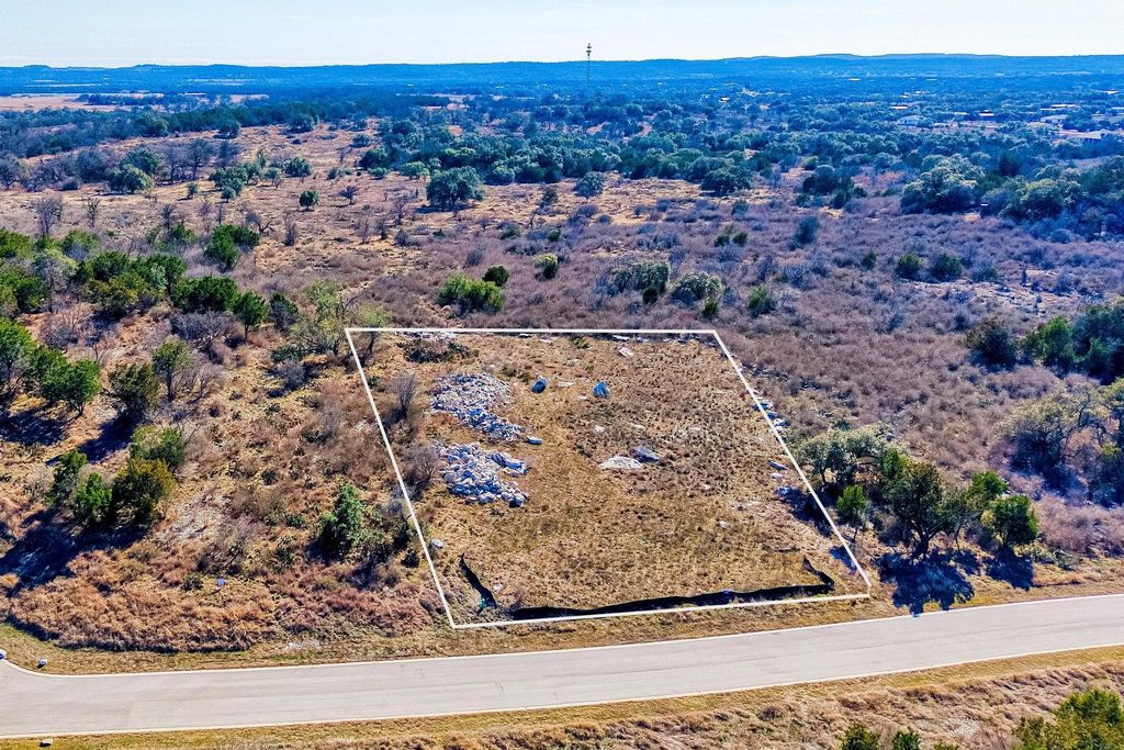 309 Eagle Basin Circle, Spicewood