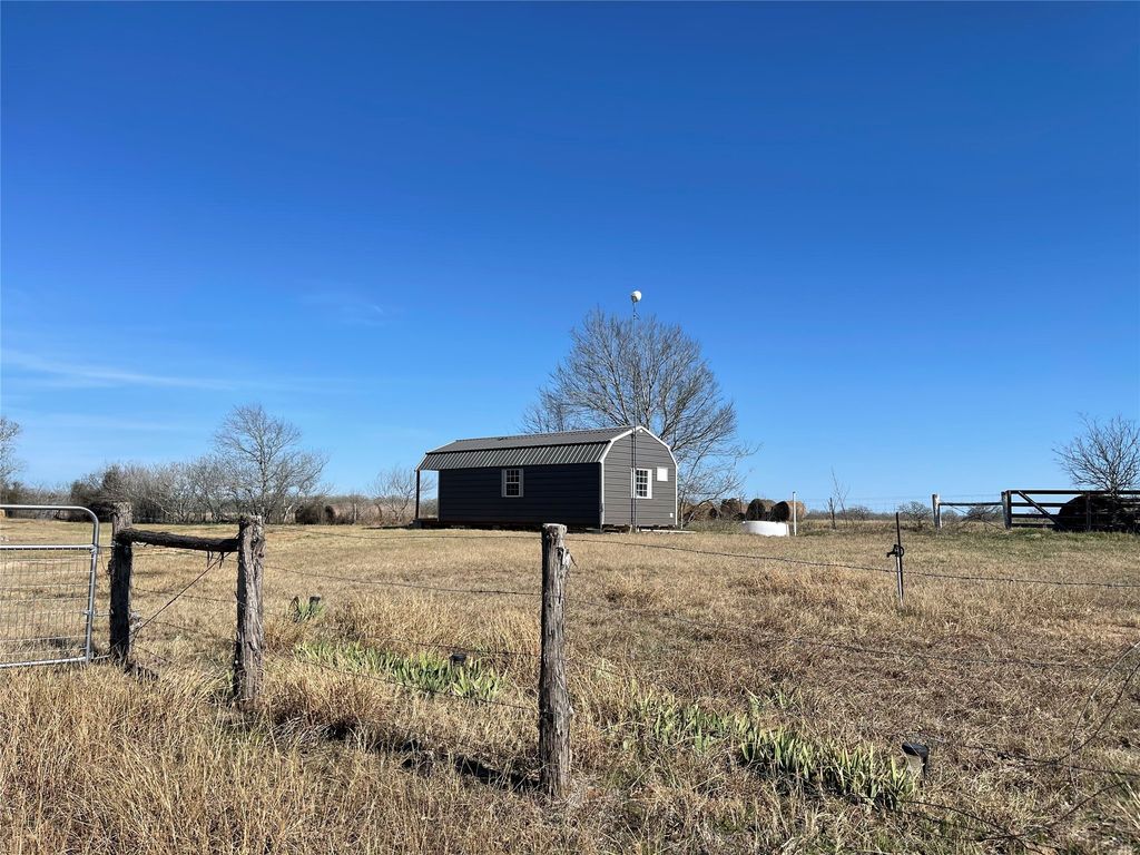 5279 Fm 2762, Flatonia